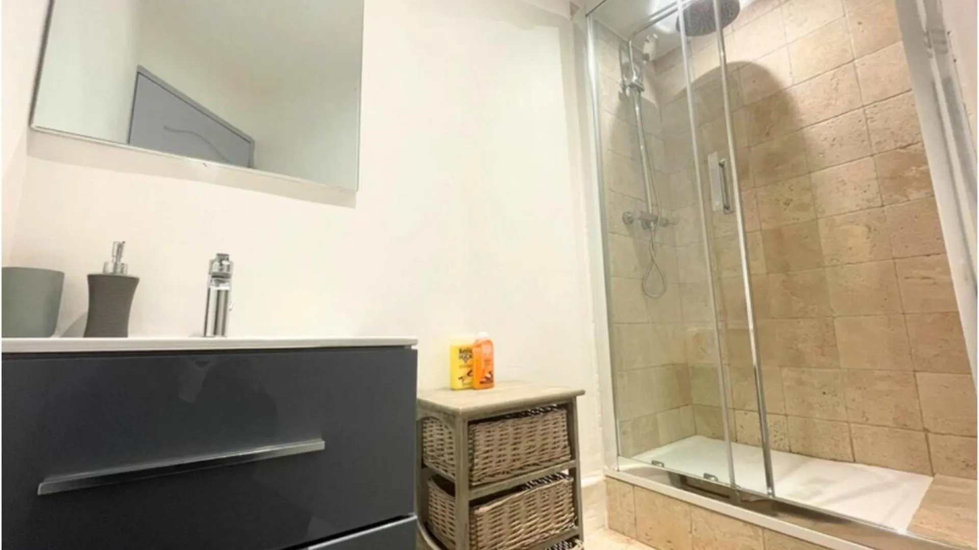 2 Bedrooms 2 Bathrooms 1 Min Palais & Beaches Cannes Apartamento